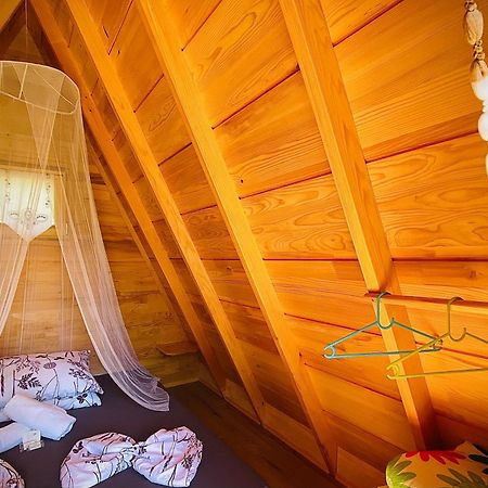 Rooms & Glamping Lana Haus Licko Petrovo Selo Esterno foto