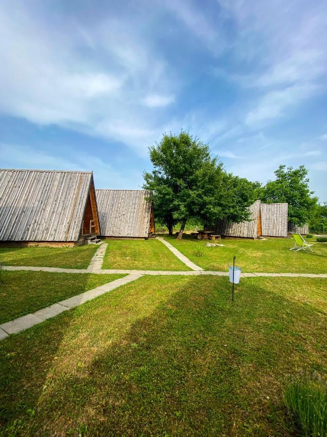 Rooms & Glamping Lana Haus Licko Petrovo Selo Esterno foto
